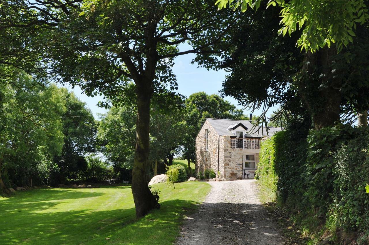 Вилла The Barn At Cae Bach Gwalchmai Экстерьер фото